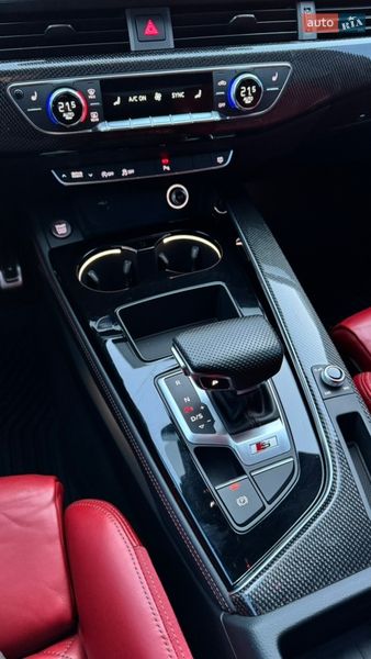Седан Audi S4 2020 в Одессе