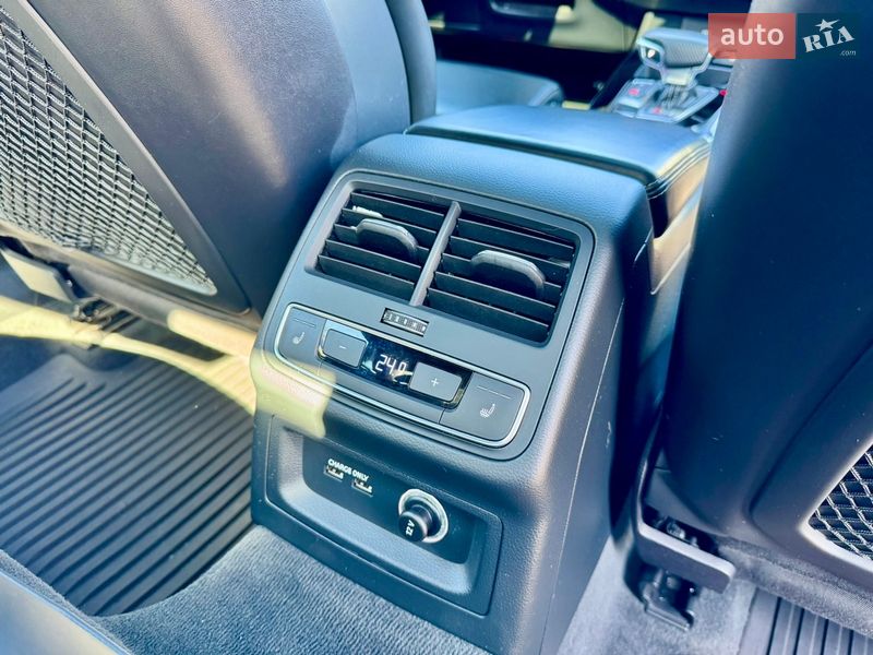 Седан Audi S4 2019 в Киеве фото 70 Седан Audi S4 2019 в Киеве