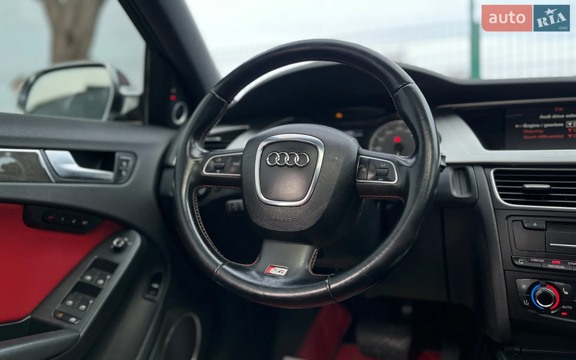 2011 Audi S4 - мініатюра 11