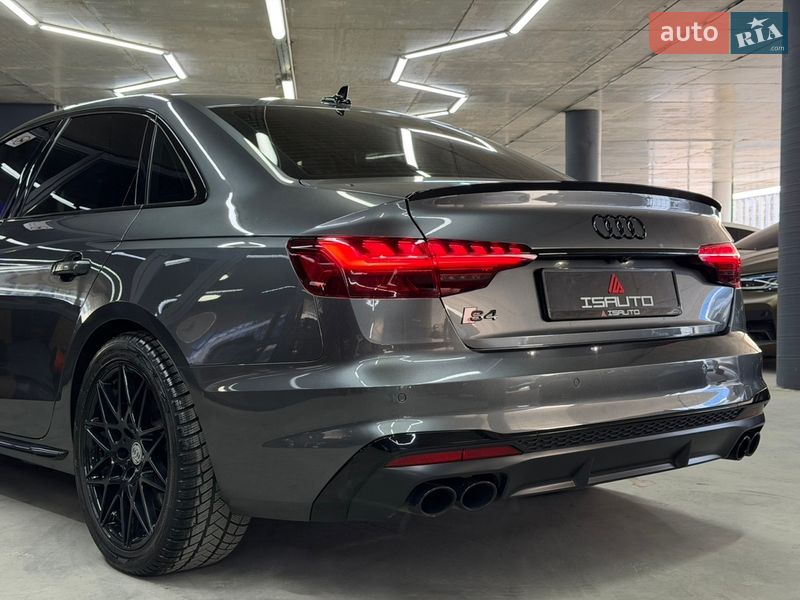 Седан Audi S4 2023 в Одессе