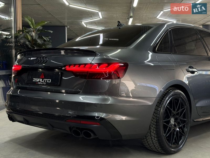 Седан Audi S4 2023 в Одессе