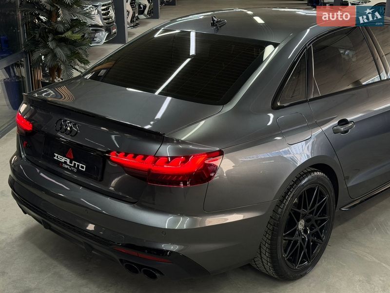 Седан Audi S4 2023 в Одессе