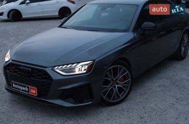 Седан Audi S4 2022 в Львове