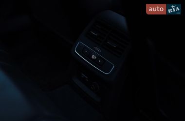 Седан Audi S4 2022 в Львове