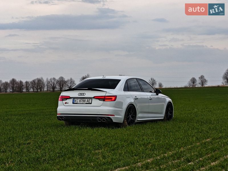 Седан Audi S4 2018 в Луцке фото 4 Седан Audi S4 2018 в Луцке