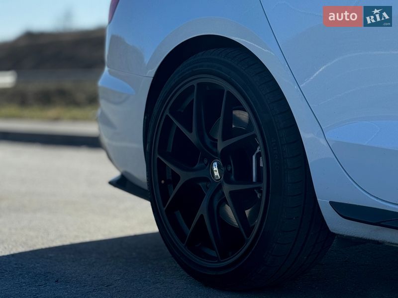 Седан Audi S4 2020 в Полтаве