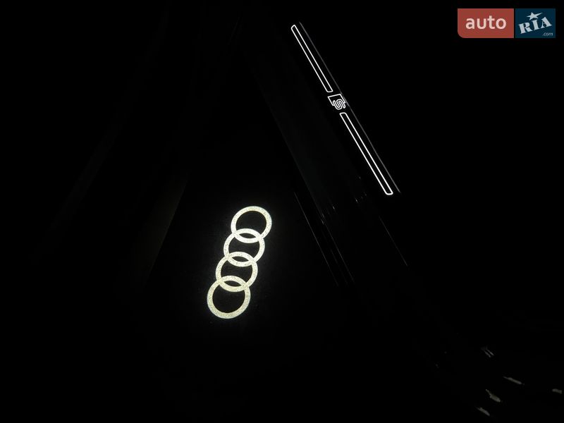 Седан Audi S4 2020 в Полтаве