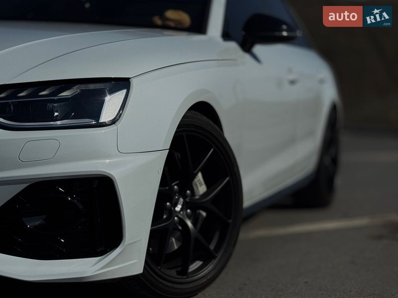 Седан Audi S4 2020 в Полтаве