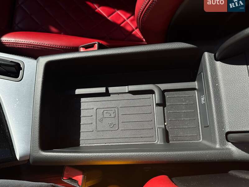 Седан Audi S4 2020 в Полтаве