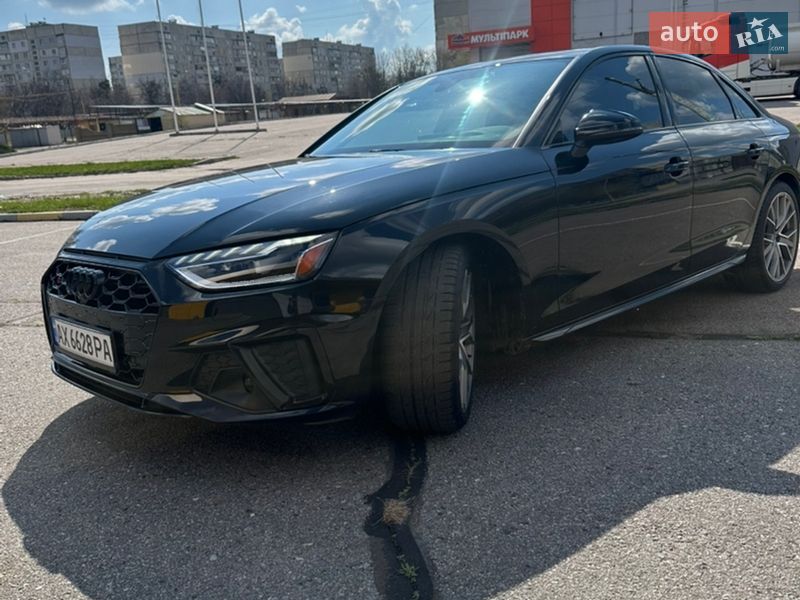 Седан Audi S4 2022 в Харькове