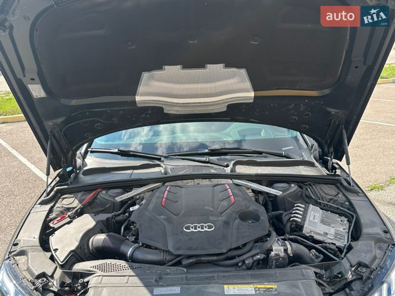 Седан Audi S4 2022 в Харькове