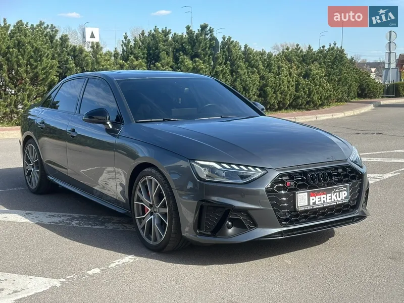 Audi S4