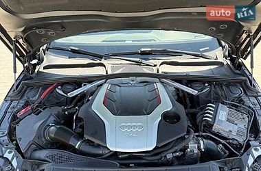 Седан Audi S4 2019 в Ірпені