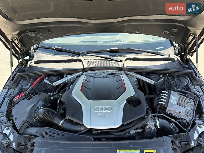 Седан Audi S4 2019 в Ірпені