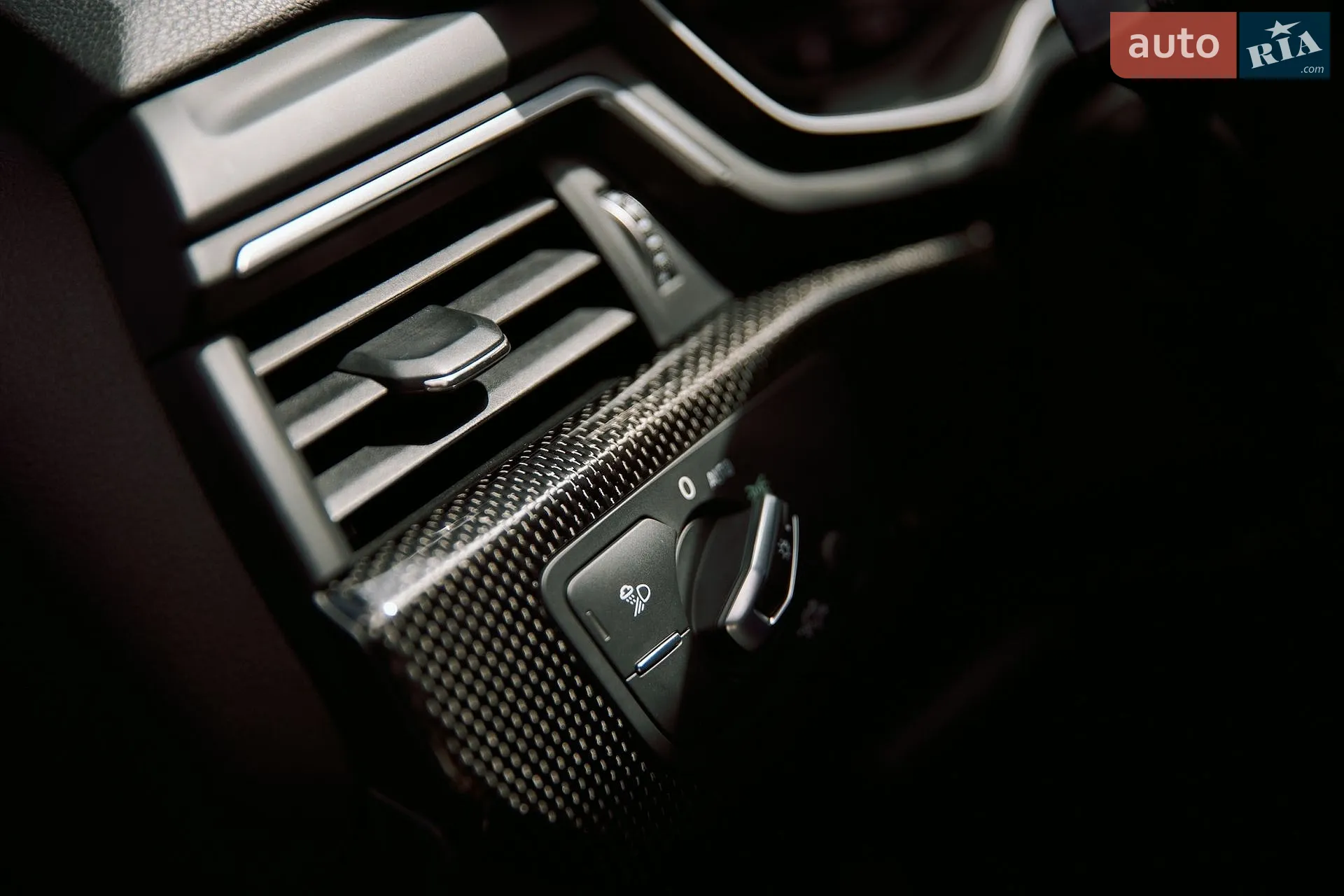 2019 Audi S4 - мініатюра 48