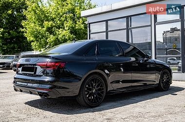 Седан Audi S4 2022 в Киеве