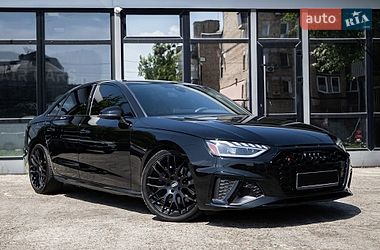 Седан Audi S4 2022 в Киеве