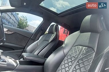 Седан Audi S4 2018 в Ровно