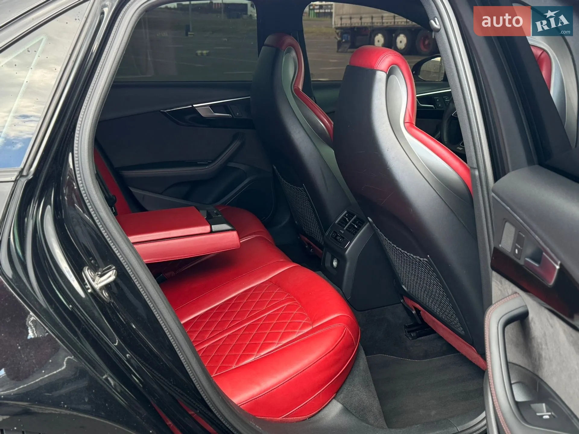2017 Audi S4 - мініатюра 51