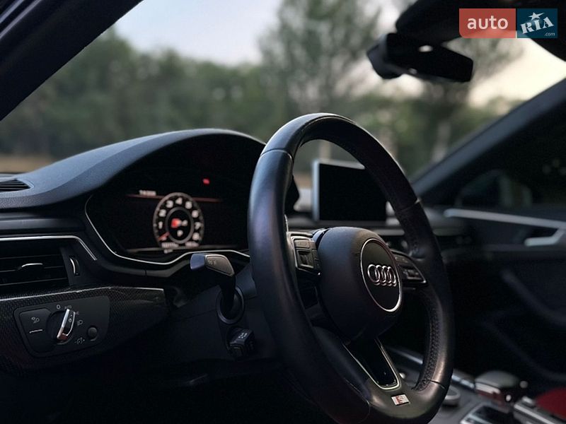Седан Audi S4 2019 в Одессе