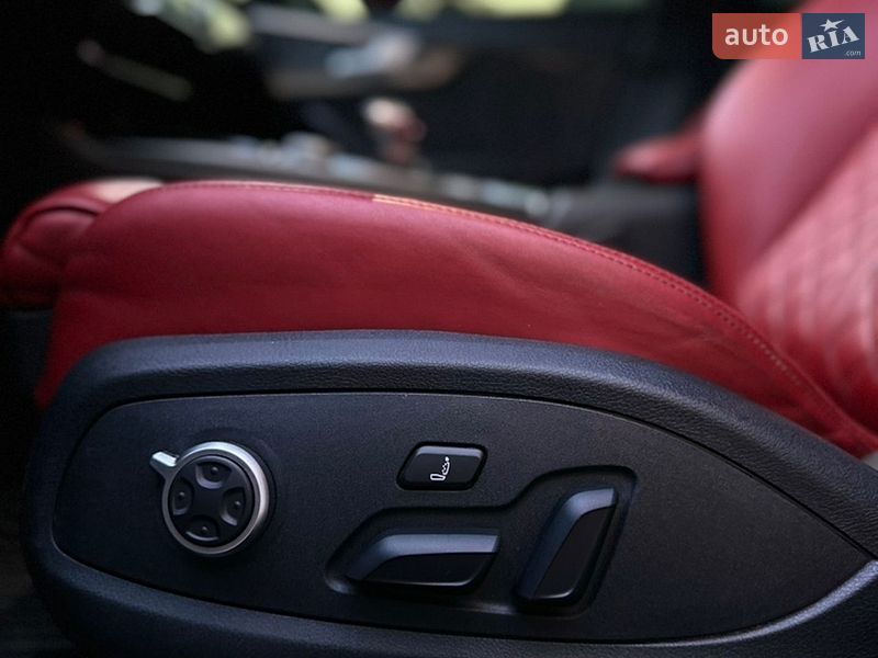 Седан Audi S4 2019 в Одессе