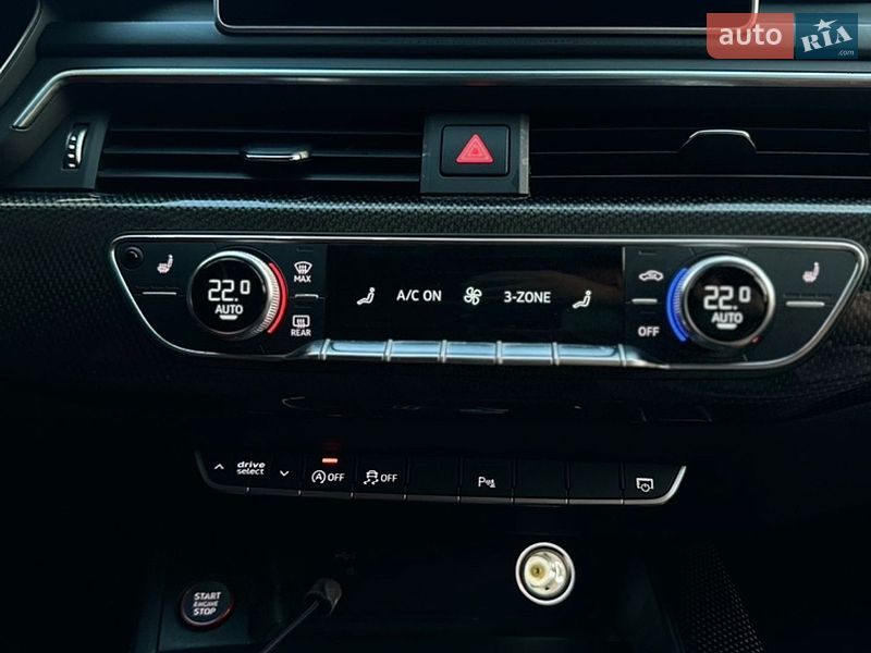 Седан Audi S4 2019 в Одессе