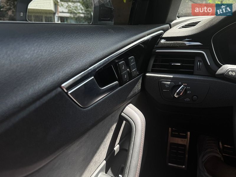 Седан Audi S4 2020 в Полтаве