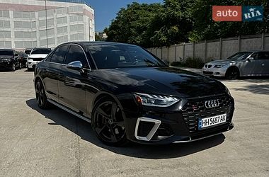 Седан Audi S4 2022 в Одесі