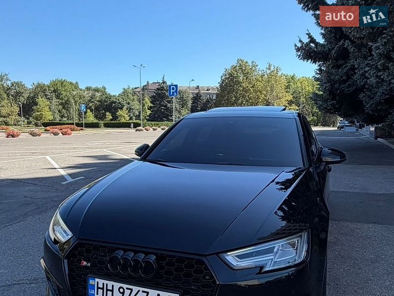 Седан Audi S4 2017 в Одессе