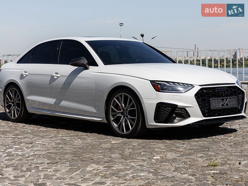 Седан Audi S4 2021 в Днепре