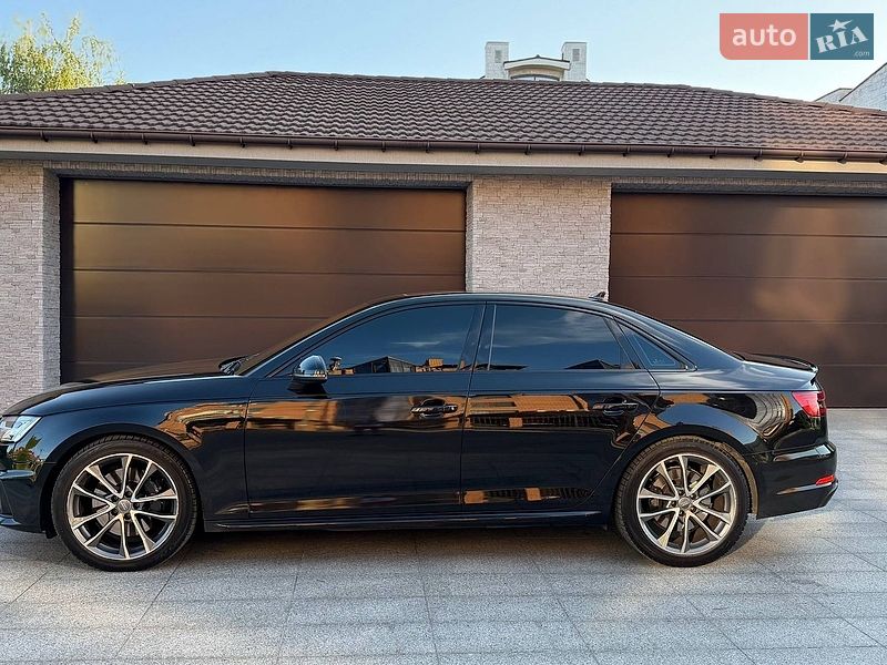 Седан Audi S4 2017 в Дніпрі