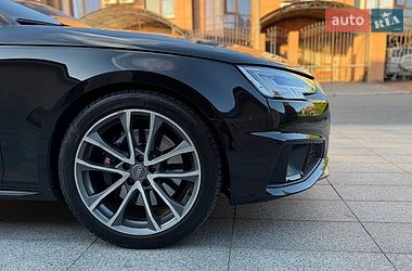 Седан Audi S4 2017 в Дніпрі