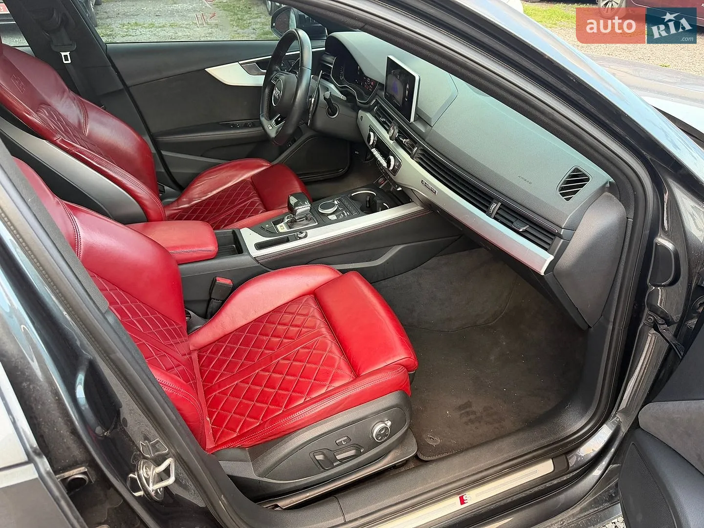 2019 Audi S4 - мініатюра 8