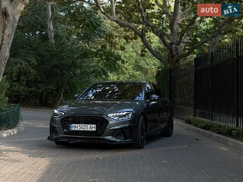 Audi S4