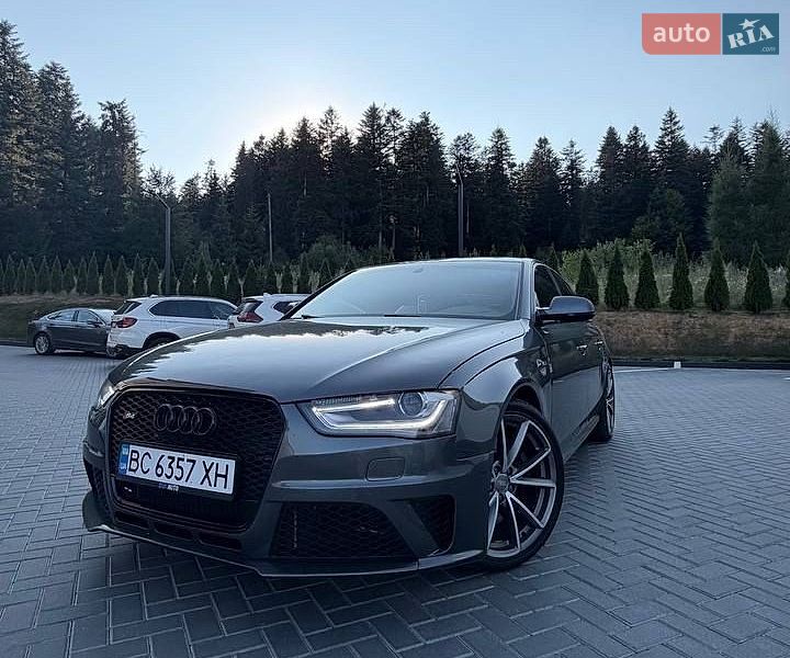 Седан Audi S4 2014 в Львові