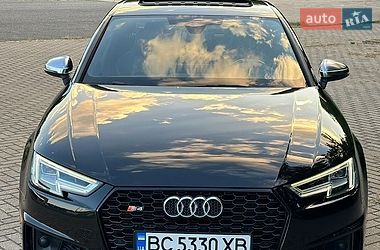 Седан Audi S4 2019 в Львове