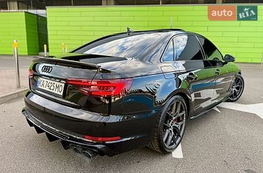 Седан Audi S4 2018 в Києві