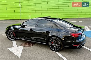Седан Audi S4 2018 в Києві