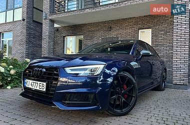 Седан Audi S4 2017 в Киеве