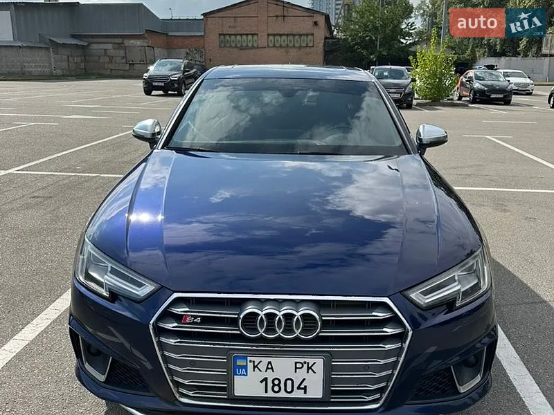 Audi S4
