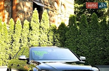 Седан Audi S4 2012 в Бучі