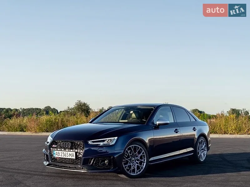 Audi S4