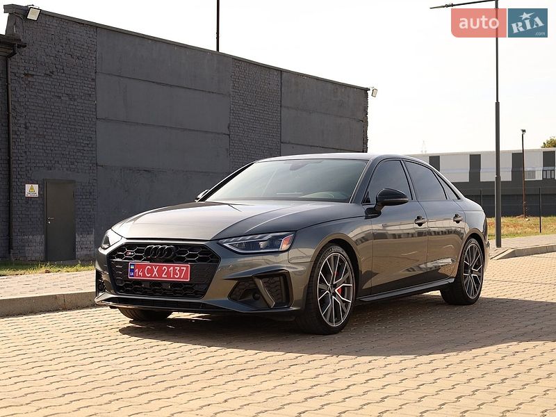 Седан Audi S4 2020 в Ивано-Франковске