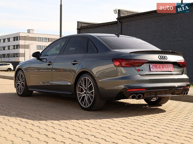 Седан Audi S4 2020 в Ивано-Франковске