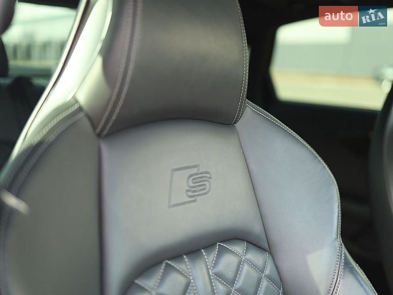 Седан Audi S4 2020 в Ивано-Франковске