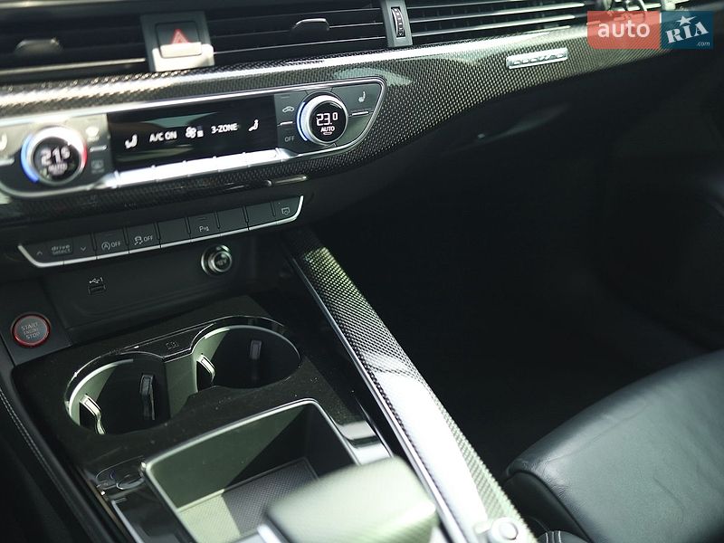 Седан Audi S4 2020 в Ивано-Франковске