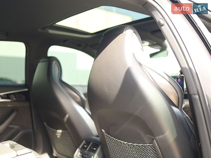 Седан Audi S4 2020 в Ивано-Франковске