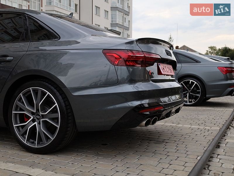 Седан Audi S4 2020 в Ивано-Франковске