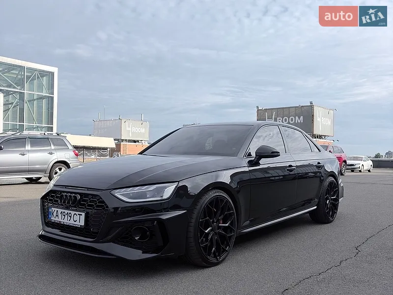 Audi S4