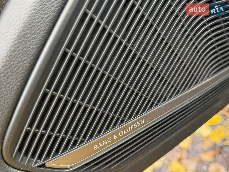 Седан Audi S4 2023 в Тернополі